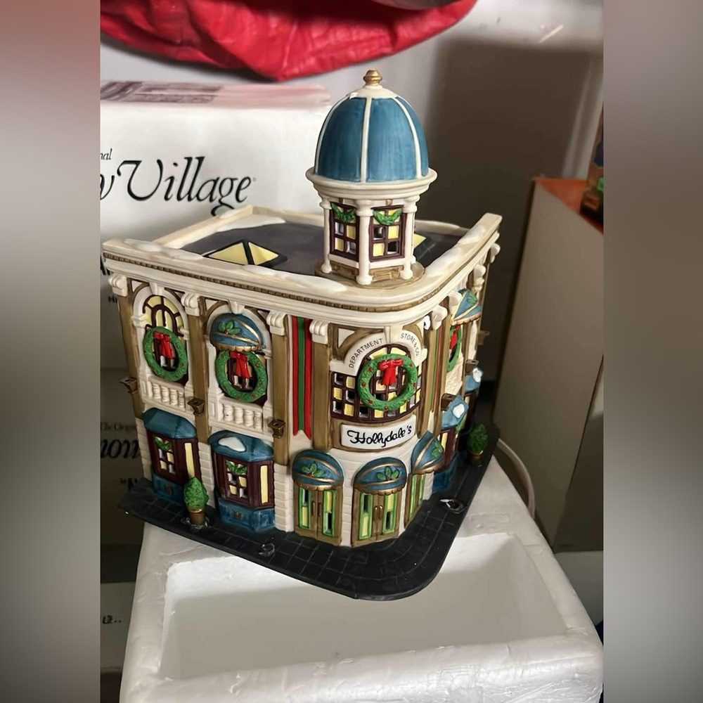 Department 56 buildings hollydale